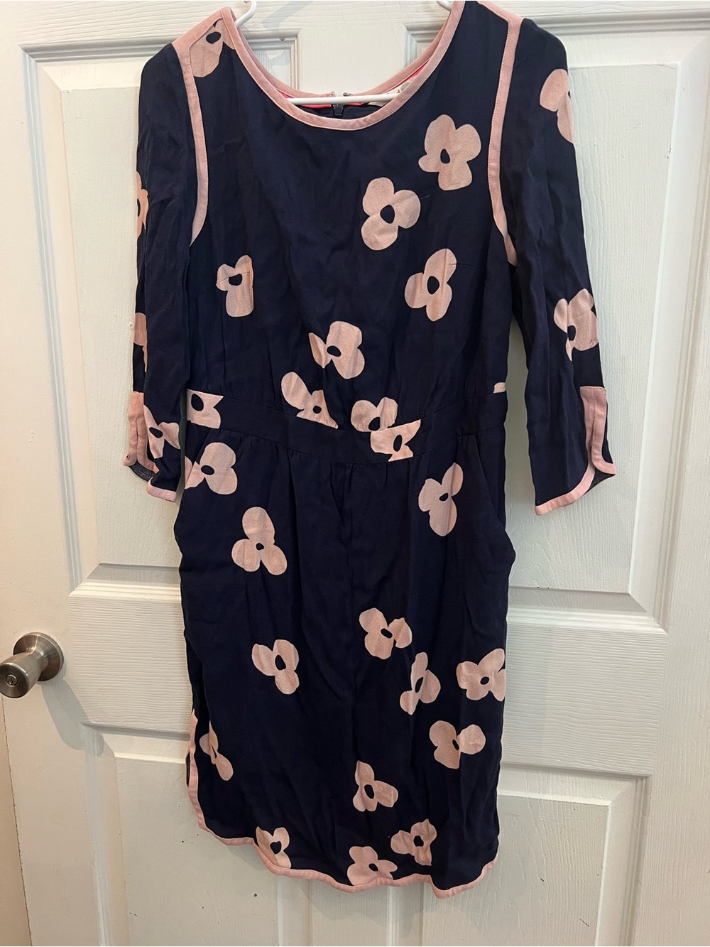 Boden Navy Dress with Pale Pink Floral Motif sz 8